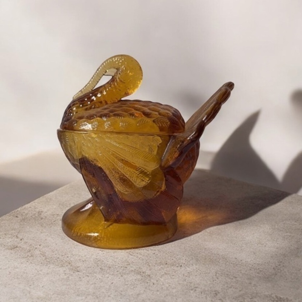 Vintage L.E. Smith Amber glass turkey nut candy dish. 7" tall